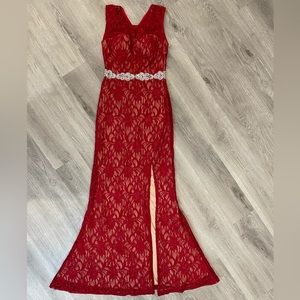 Red lace & glitter gown (5)